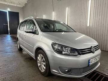 Авто Volkswagen Touran 2011 № 8347531
