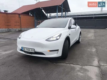 Авто Tesla Model Y 2024 № 8347760