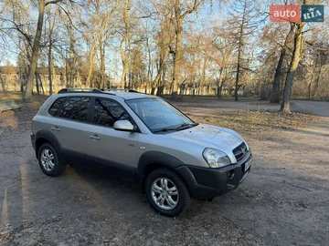 Авто Hyundai Tucson 2007 № 8348006