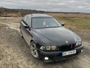 Авто BMW 5 Series 2003 № 8348029