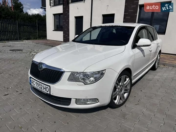 Авто Skoda Superb 2009 № 8348031