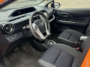 Авто Toyota Prius C 2015 № 8348076