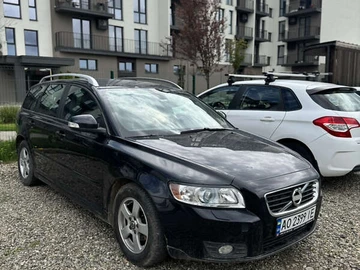 Авто Volvo V50 2012 № 8348724