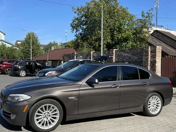 Авто BMW 5 Series 2010 № 8348927