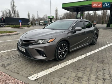 Авто Toyota Camry 2018 № 8349039