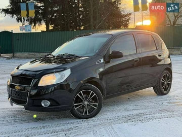 Авто Chevrolet Aveo 2010 № 8349047