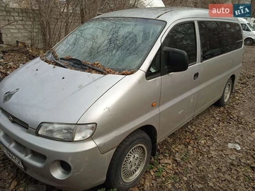 Авто Hyundai H-1 2000 № 8349287