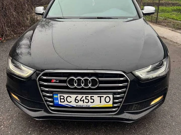 Авто Audi S4 2012 № 8349393