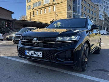 Авто Volkswagen Touareg 2025 № 8349501