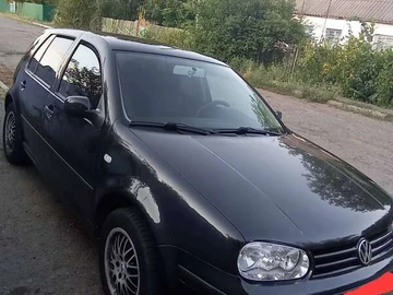 Авто Volkswagen Golf 2000 № 8349550