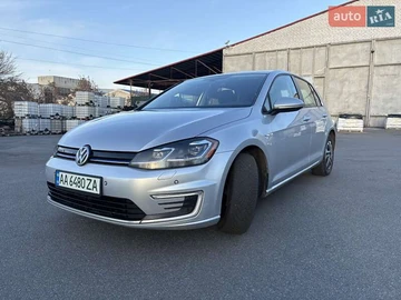 Авто Volkswagen E-Golf 2019 № 8349750