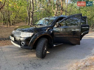 Авто Mitsubishi Pajero Sport 2012 № 8349775