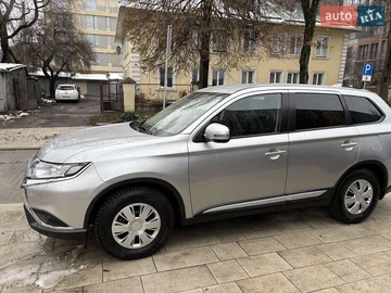 Авто Mitsubishi Outlander 2021 № 8349903