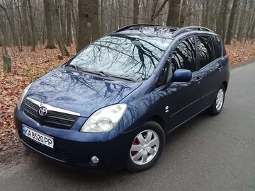 Авто Toyota Corolla Verso 2002 № 8350034