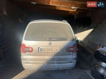 Авто Volkswagen Sharan 2009 № 8350043