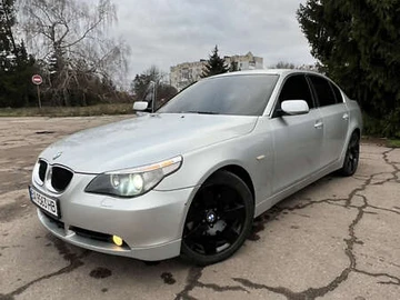 Авто BMW 5 Series 2004 № 8350281