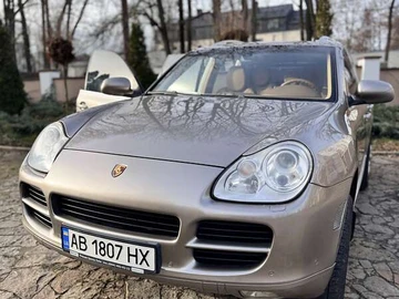 Авто Porsche Cayenne 2006 № 8350409