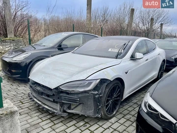 Авто Tesla Model S 2018 № 8350526