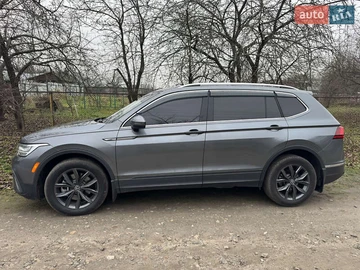 Авто Volkswagen Tiguan 2023 № 8350726