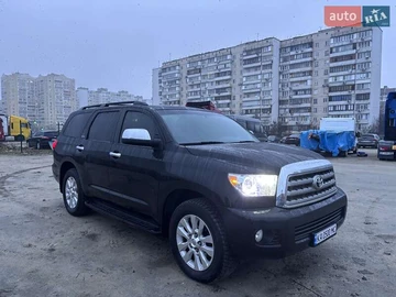 Авто Toyota Sequoia 2016 № 8350773