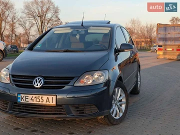 Авто Volkswagen Golf Plus 2006 № 8351005
