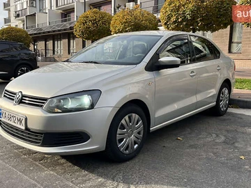 Авто Volkswagen Polo 2013 № 8351015