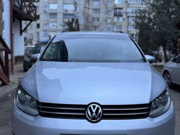Авто Volkswagen Touran 2012 № 8351197