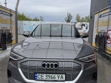 Авто Audi E-Tron 2020 № 8351439