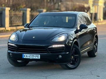 Авто Porsche Cayenne 2011 № 8351635