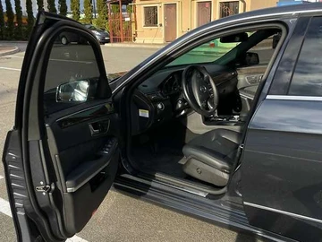 Авто Mercedes E-Class 2011 № 8351647