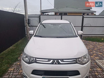 Авто Mitsubishi Outlander 2013 № 8351936