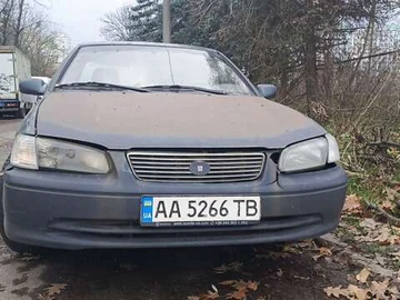 Авто Toyota Camry 2000 № 8352281