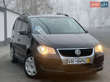 Авто Volkswagen Touran 2007 № 8352314