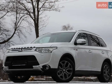 Авто Mitsubishi Outlander 2015 № 8352392