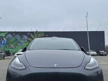 Авто Tesla Model Y 2021 № 8352432