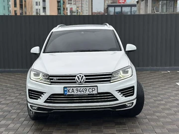 Авто Volkswagen Touareg 2015 № 8352714
