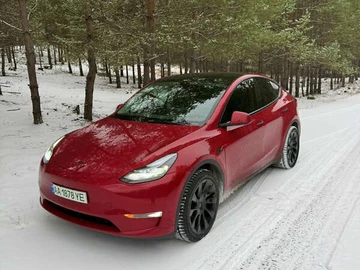 Авто Tesla Model Y 2023 № 8352735