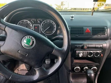 Авто Skoda Octavia 2001 № 8352778