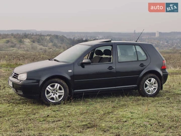 Авто Volkswagen Golf 2001 № 8352799
