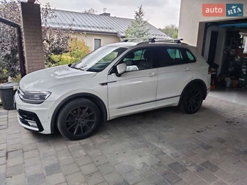 Авто Volkswagen Tiguan 2017 № 8353033