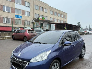 Авто Peugeot 208 2013 № 8353330