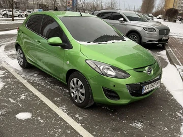 Авто Mazda 2 2010 № 8353359