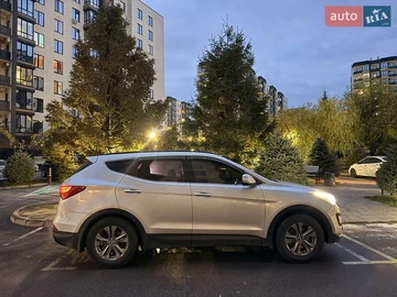Авто Hyundai Santa Fe 2013 № 8353508