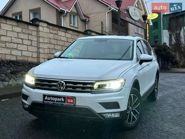 Авто Volkswagen Tiguan 2021 № 8353621