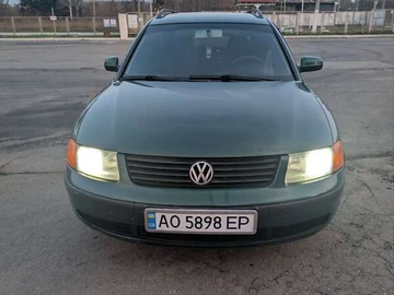 Авто Volkswagen Passat 1999 № 8353858