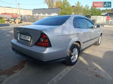 Авто Chevrolet Evanda 2006 № 8354074