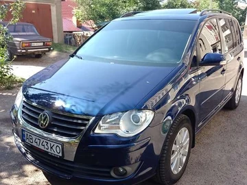 Авто Volkswagen Touran 2006 № 8354930