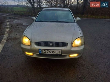 Авто Hyundai Accent 2000 № 8355184