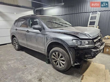 Авто Volkswagen Tiguan 2019 № 8355326