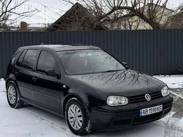 Авто Volkswagen Golf 2000 № 8355550